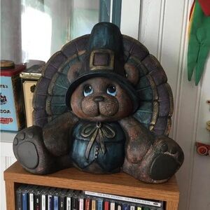 1980s Pilgrim Turkey bear figurine